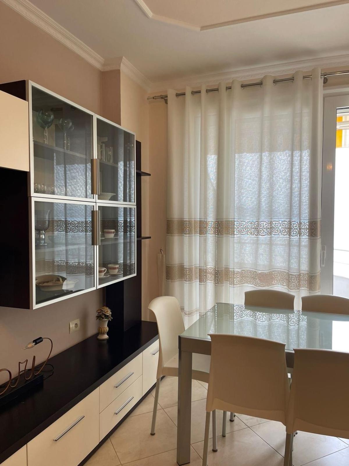 Visar Apartments วญอเรอ ภายนอก รูปภาพ